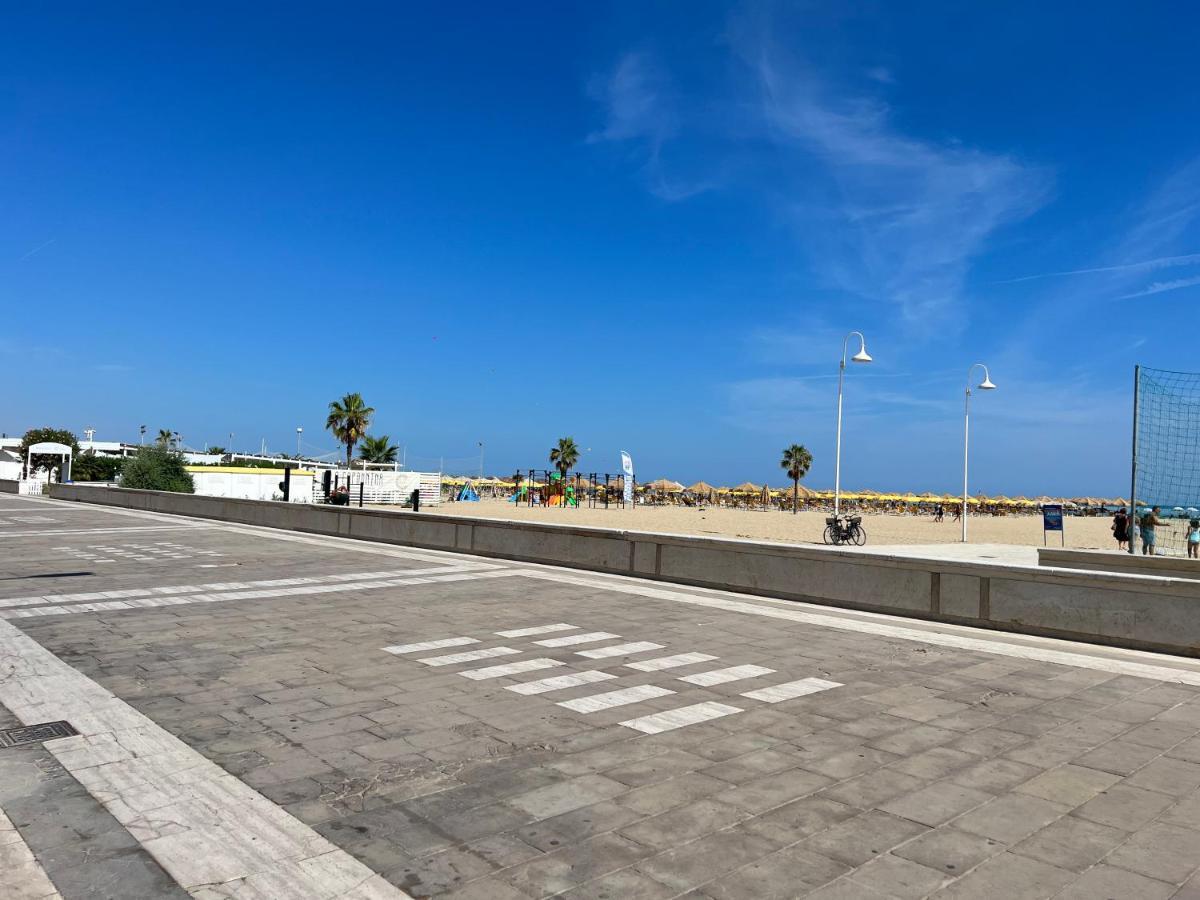 "Casa Incantevole" Fronte Mare Pescara - Appartamento Via Buozzi Dış mekan fotoğraf